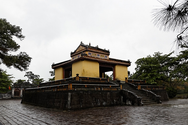 Hué-Tombeau de Minh Mang-094